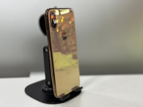 iPhone XS - Image 3