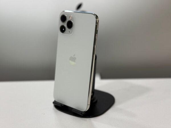 iPhone 11 Pro - Image 2