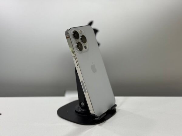 iPhone 13 Pro - Image 3
