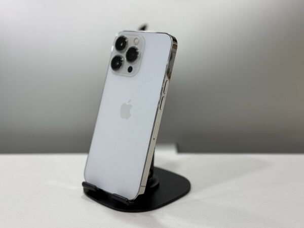 iPhone 13 Pro - Image 2