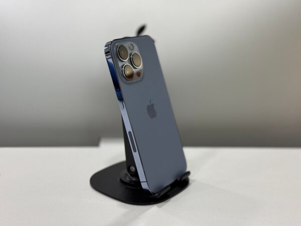 iPhone 13 Pro - Image 3