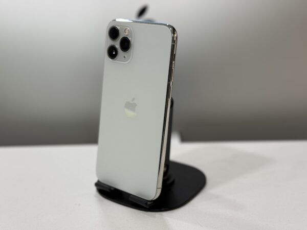 iPhone 11 Pro - Image 3