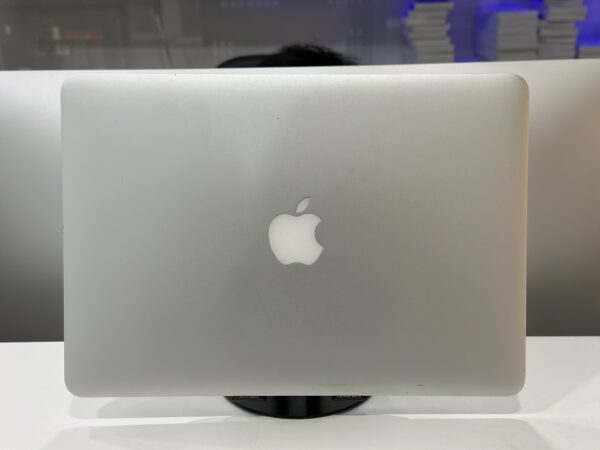 Macbook Pro 2015 - Image 5