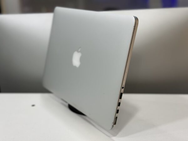 Macbook Pro 2015 - Image 2