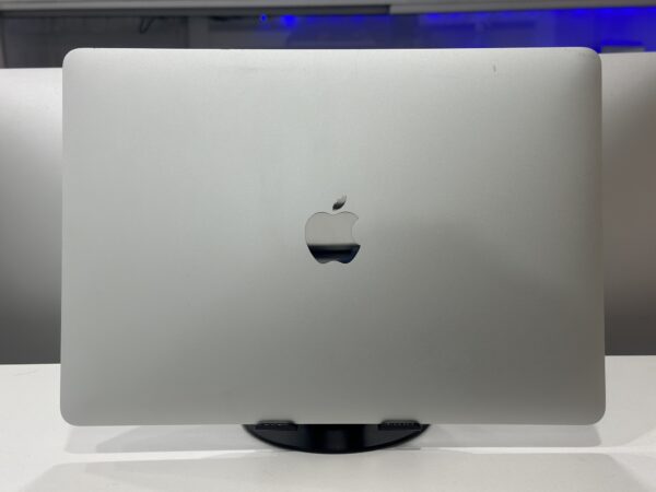 Macbook Pro 2017 - Image 5
