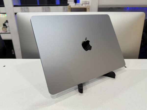MacBook Air 2025 - Image 3