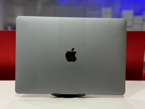 Macbook Pro 2020 - Image 4