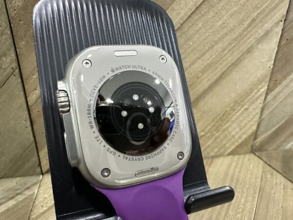 Apple Watch Ultra 1 - Image 2