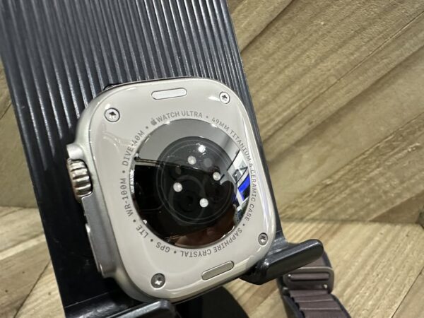 Apple Watch Ultra 2 - Image 2