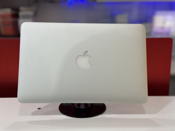 Macbook Air 2012 - Image 5