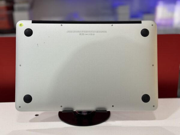Macbook Air 2012 - Image 4