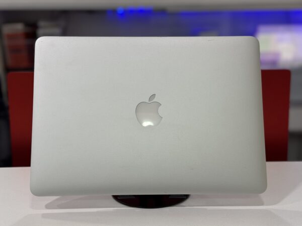 Macbook Air 2015 - Image 5
