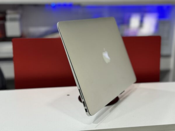 Macbook Air 2015 - Image 3