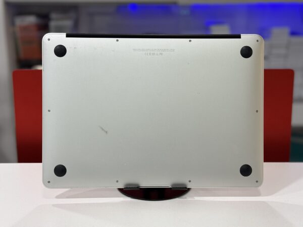 Macbook Air 2017 - Image 4