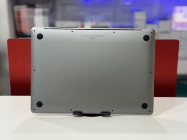 Macbook Air 2020 - Image 4