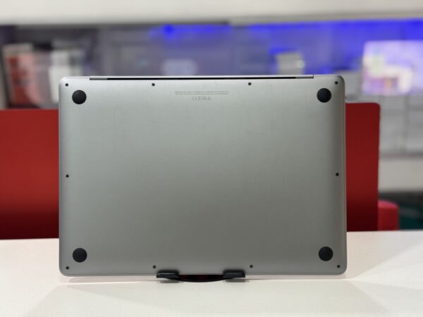 Macbook Air 2020 - Image 4