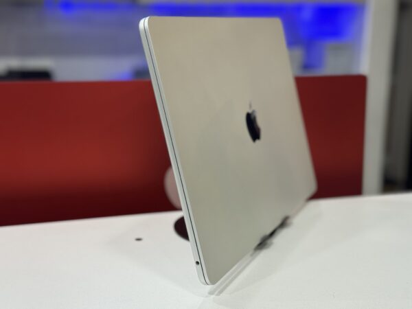 Macbook Air 2023 - Image 3