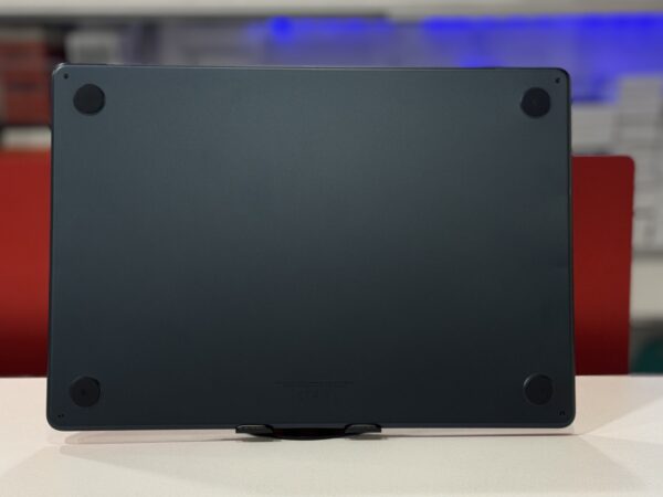 Macbook Air 2024 - Image 4