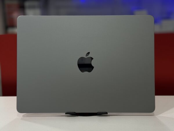 Macbook Air 2024 - Image 5