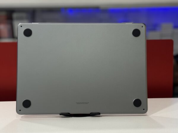 Macbook Air 2024 - Image 4