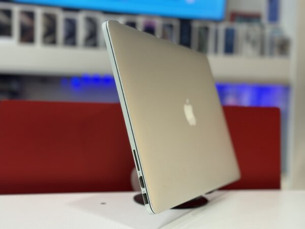 Macbook Pro 2015 - Image 3