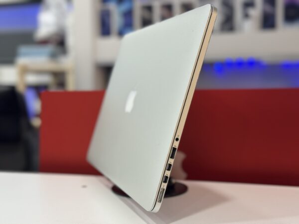 Macbook Pro 2015 - Image 2