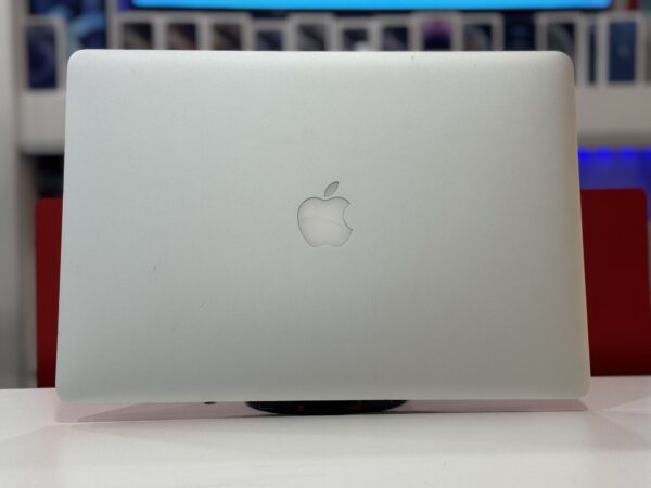Macbook Pro 2015 - Image 5
