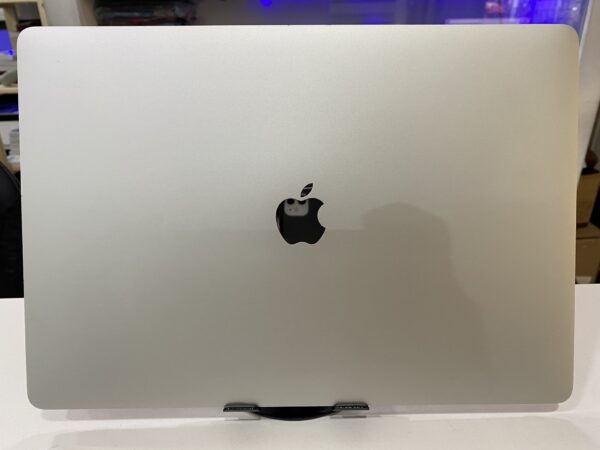 Macbook Pro 2019 - Image 5