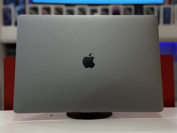 Macbook Pro 2019 - Image 5