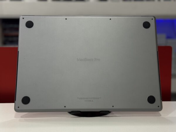 Macbook Pro 2021 - Image 4