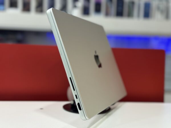 Macbook Pro 2023 - Image 3