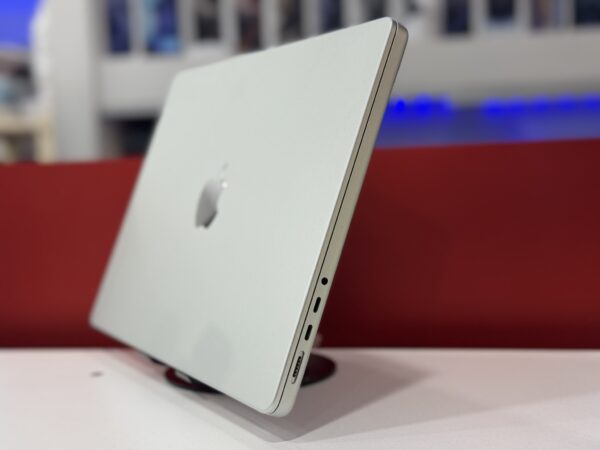 Macbook Pro 2023 - Image 2
