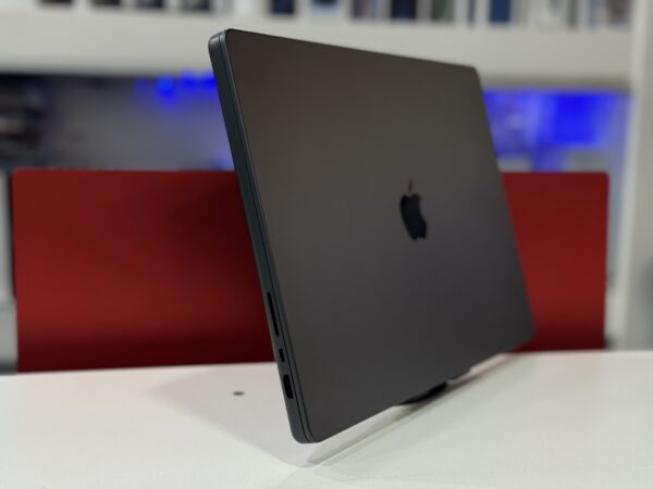 Macbook Pro 2023 - Image 3