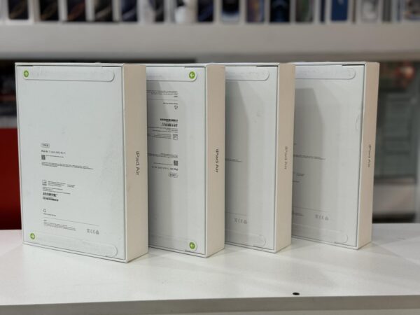 iPad Air 7 - Image 3