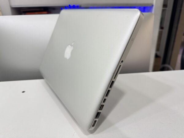 Macbook Pro 2012 - Image 2