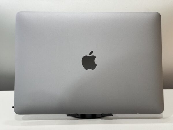 Macbook Pro 2018 - Image 5