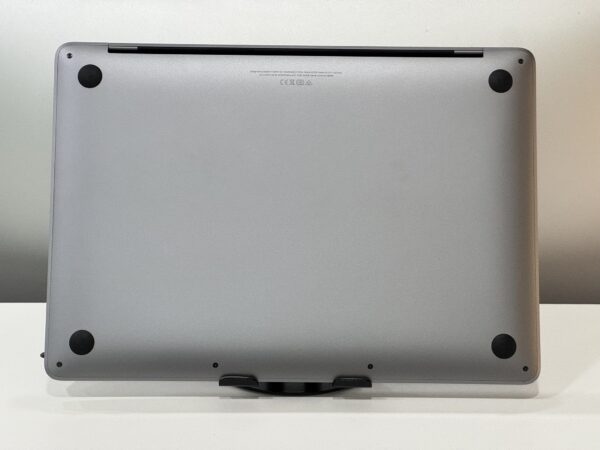 Macbook Pro 2018 - Image 4