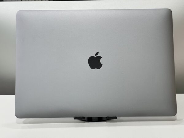 Macbook Pro 2019 - Image 5