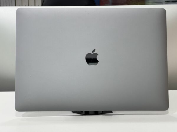 Macbook Pro 2019 - Image 5