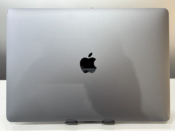 Macbook Pro 2022 - Image 4
