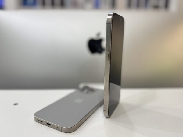 iPhone 16 Pro Max - Image 5