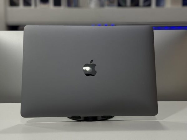 Macbook Pro 2020 M1 - Image 3