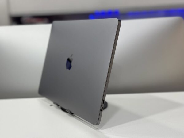 Macbook Pro 2020 M1 - Image 4
