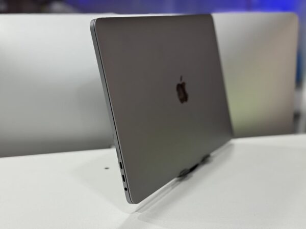 Macbook Pro 2020 - Image 5