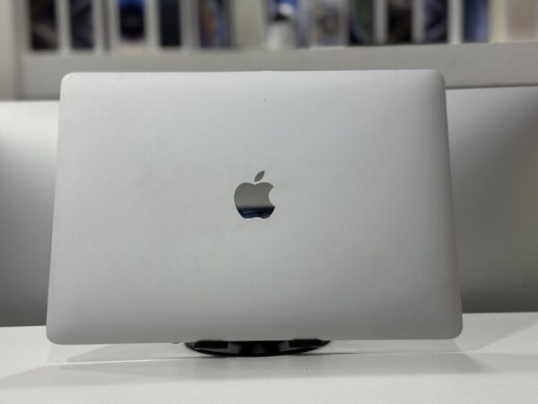 Macbook Pro 2020 M1 - Image 3