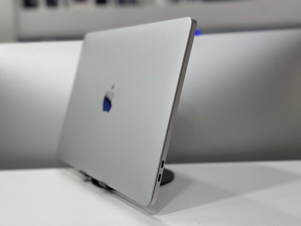 Macbook Pro 2020 M1 - Image 5