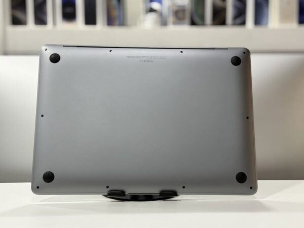 Macbook Air 2020 - Image 3