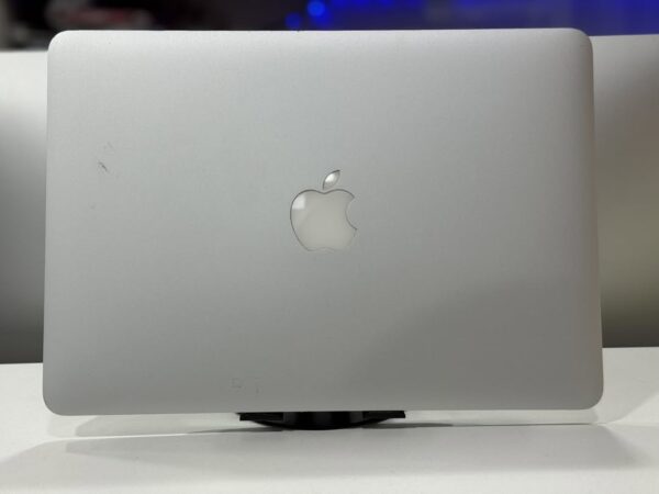 Macbook Pro 2015 - Image 3