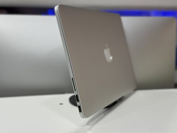 Macbook Pro 2015 - Image 5