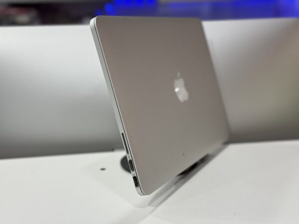 Macbook Pro 2015 - Image 2
